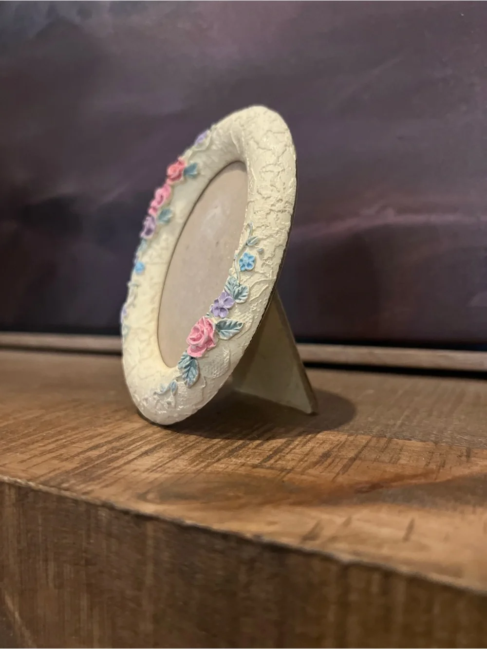 Vintage Mini Oval Floral Picture Frame - Cream Resin Pastel Pink & Purple Roses